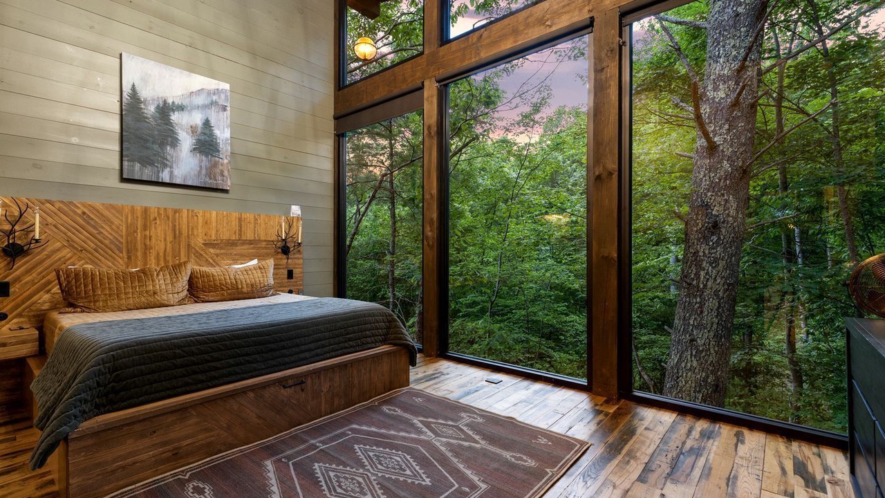 Photo of Bedroom in Hidden Lake