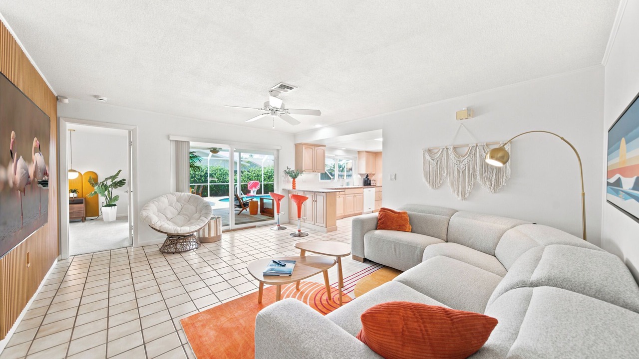 Photo of Livingroom in Venetian Way