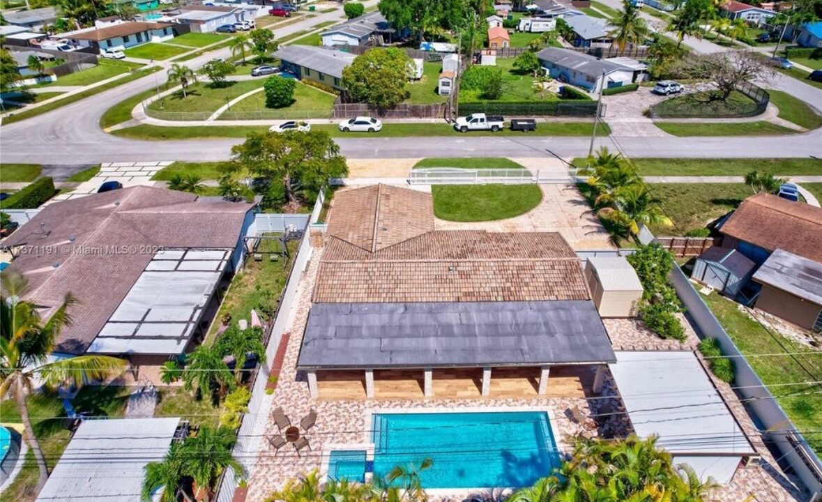 Photo of Outdoor in Palmetto Estates