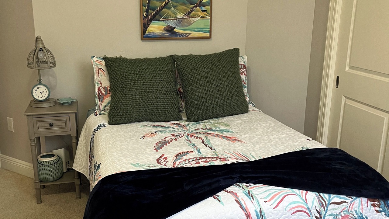 Photo of Bedroom in Cape Harbour