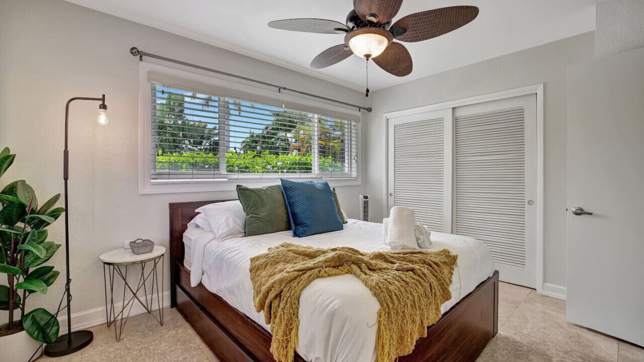 Photo of Bedroom in Lauderdale-by-the-Sea