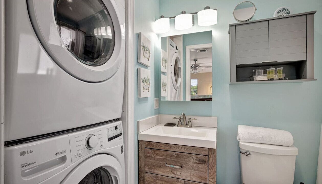 Photo of Bathroom in Lauderdale-by-the-Sea