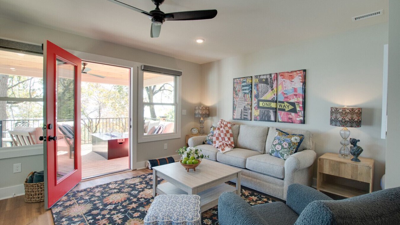 Photo of Bedroom in Groveoak