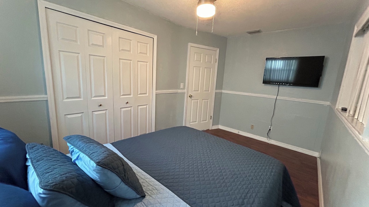 Photo of Bedroom in Pinellas Park