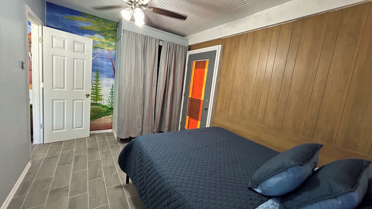 Photo of Bedroom in Pinellas Park