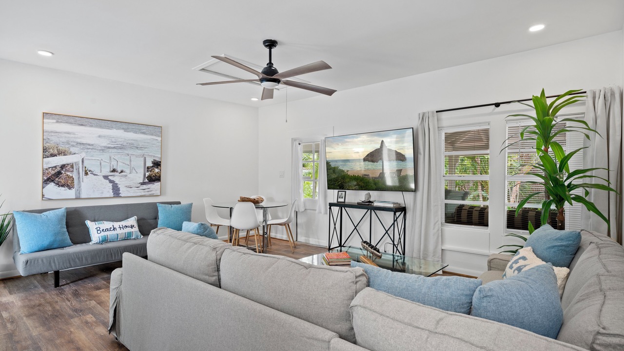 Photo of Livingroom in Old Northwood Historic District