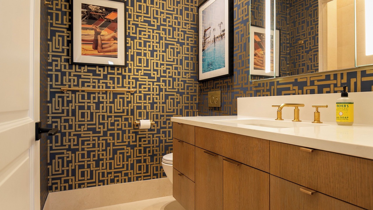 Photo of Bathroom in Royal Harbor