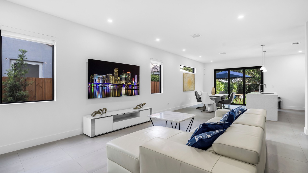 Photo of Livingroom in West Little Havana