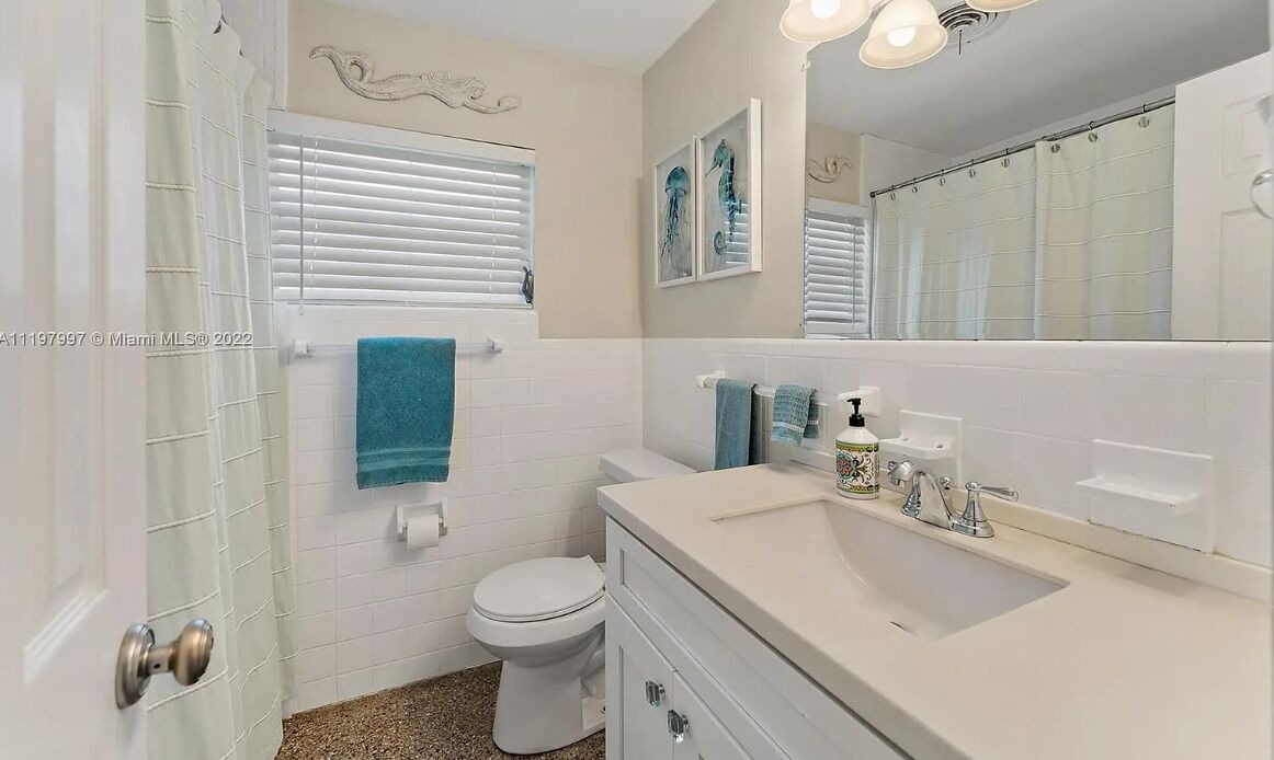 Photo of Bathroom in North River Shores
