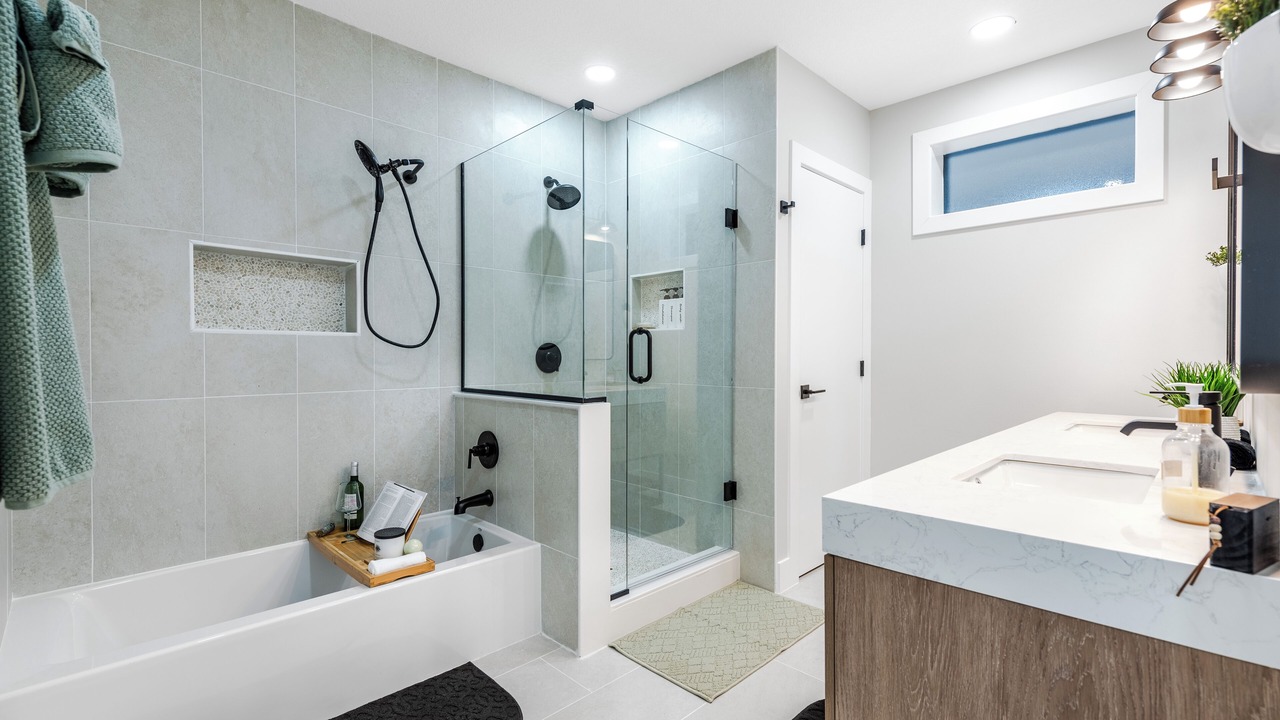 Photo of Bathroom in Lake Clarke Shores