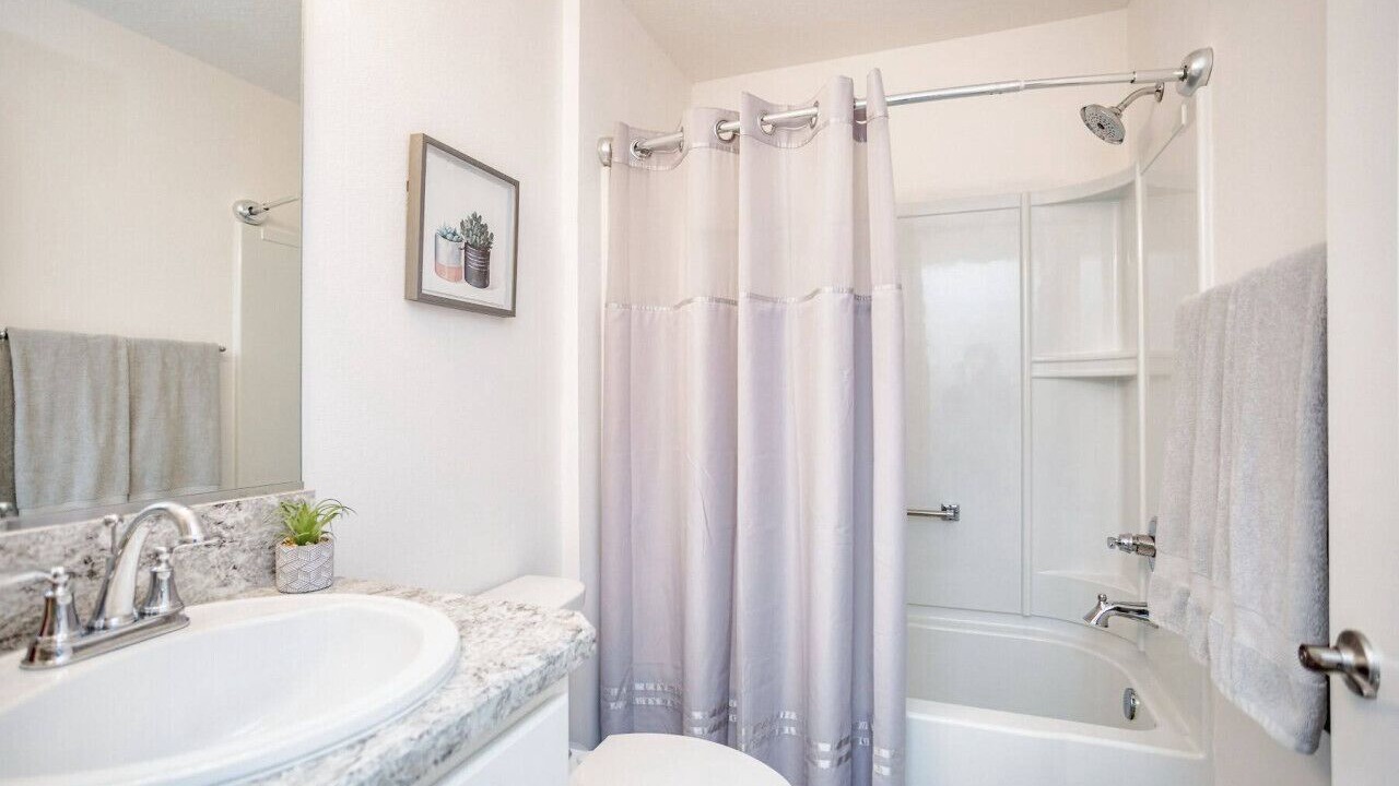 Photo of Bathroom in Candler