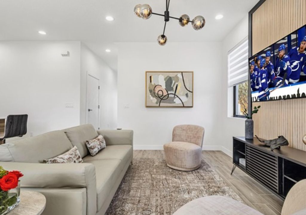 Photo of Bedroom in Pinecrest West Park
