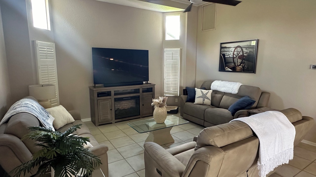 Photo of Livingroom in Deep Creek