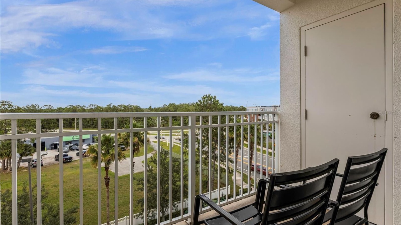 Photo of Patio Balcony in Florida Center