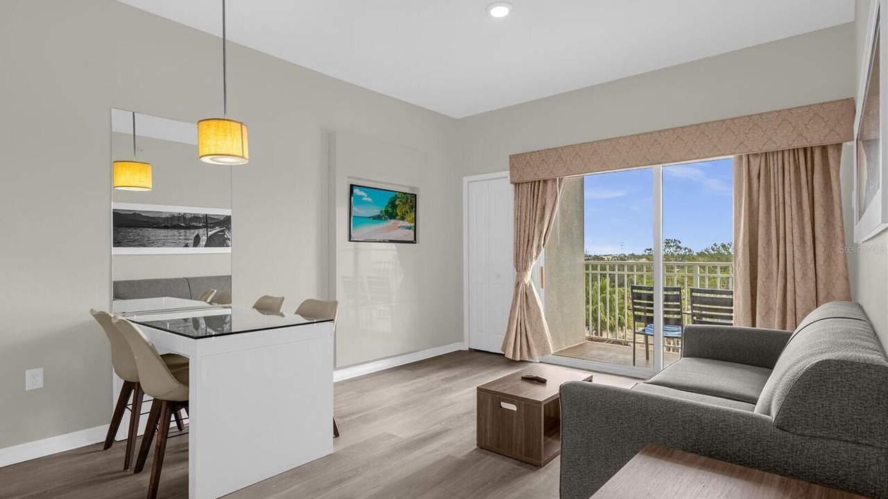 Photo of Bedroom in Florida Center