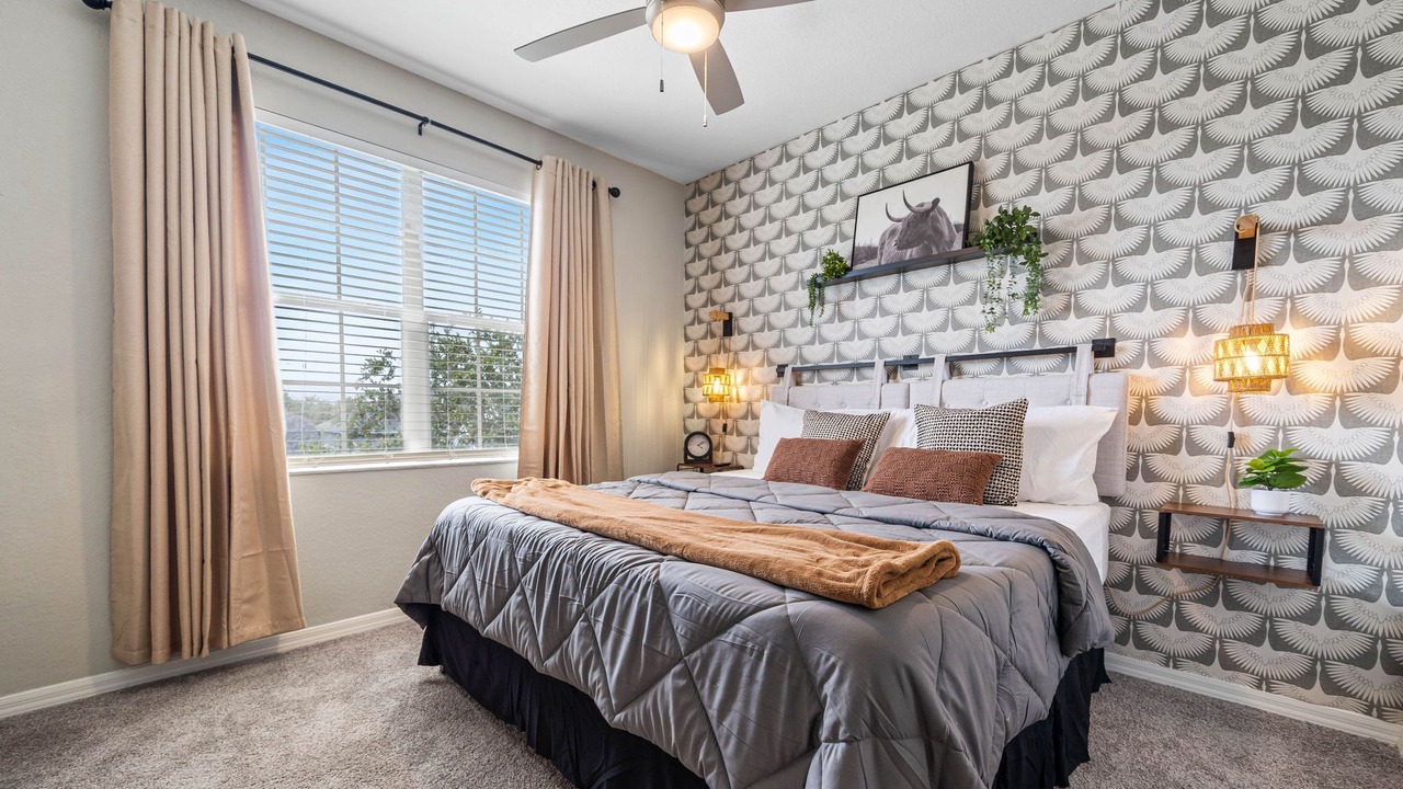 Photo of Bedroom in Westchase