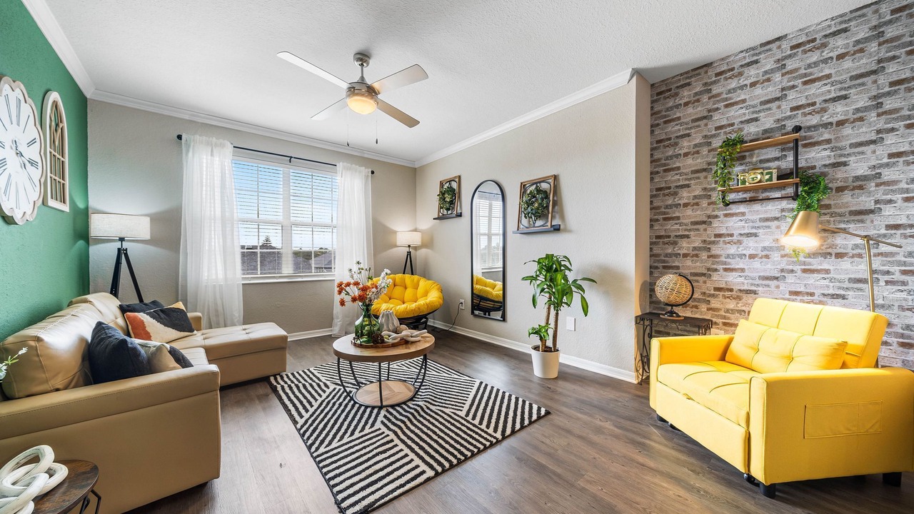 Photo of Livingroom in Westchase