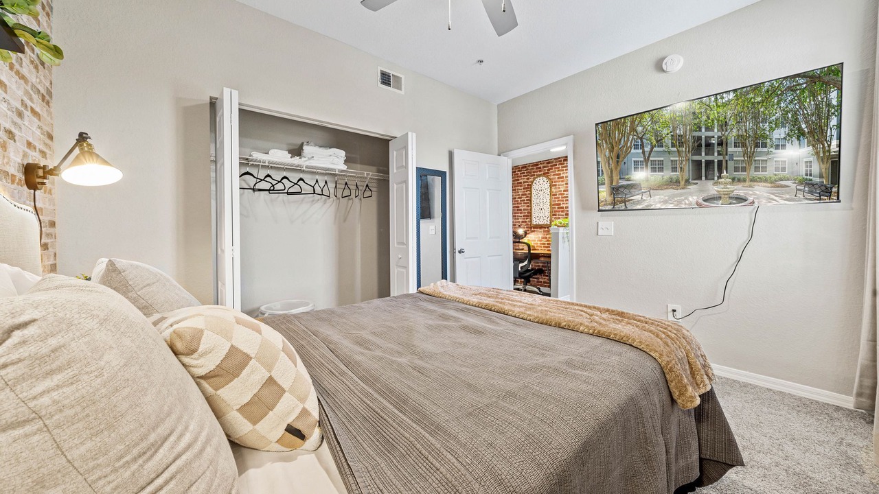 Photo of Bedroom in Westchase