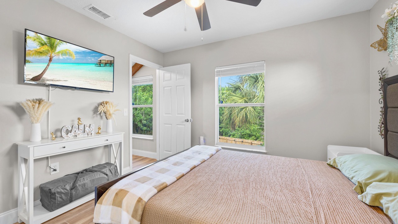 Photo of Bedroom in Interchange Square