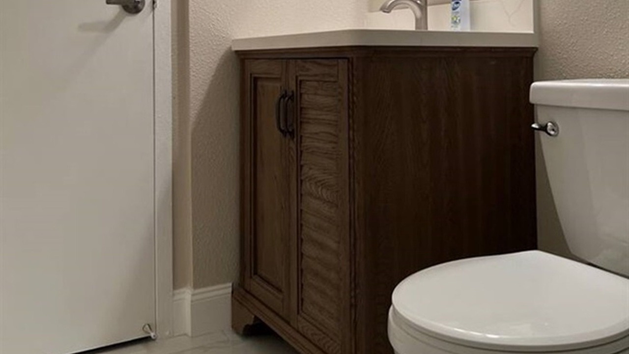 Photo of Bathroom in Lauderdale Lakes