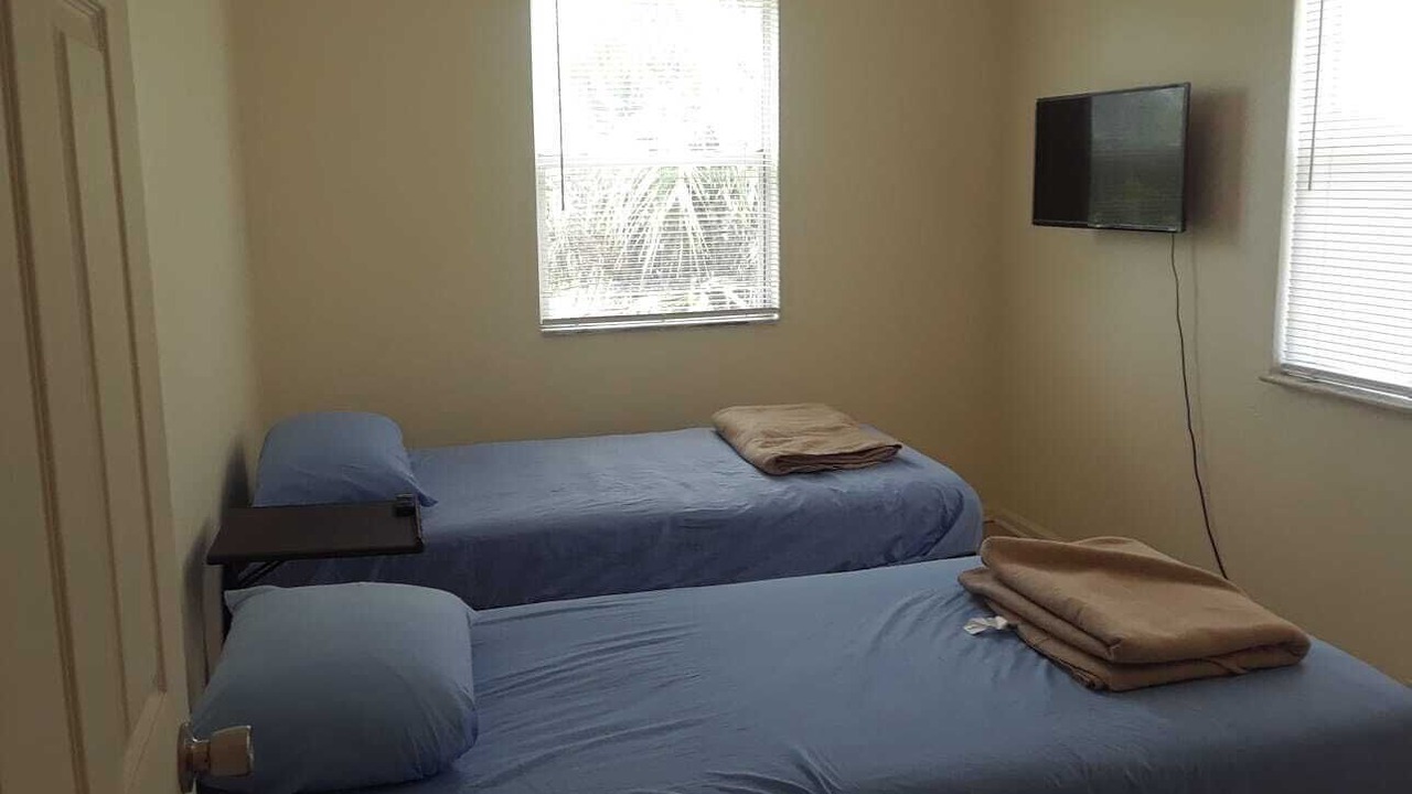 Photo of Bedroom in Riviera Beach