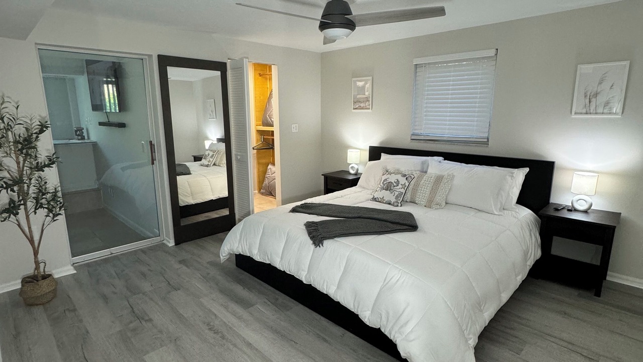Photo of Bedroom in Trailer Estates