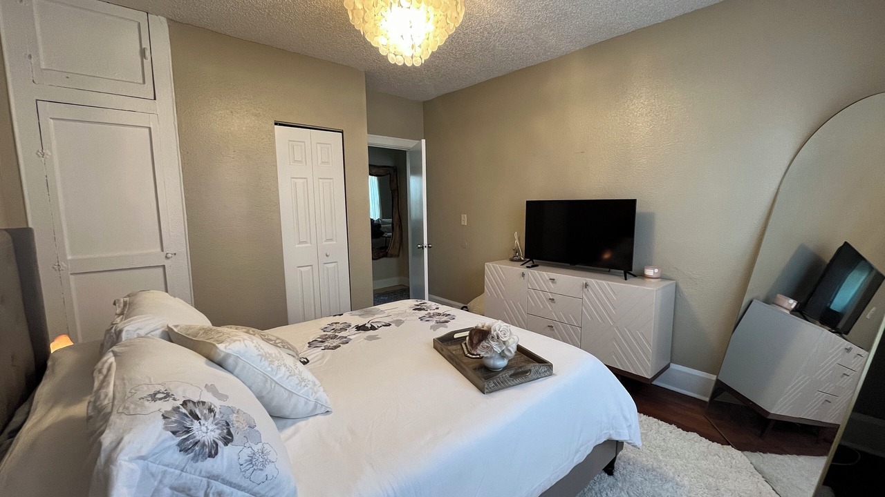 Photo of Bedroom in Historic Uptown