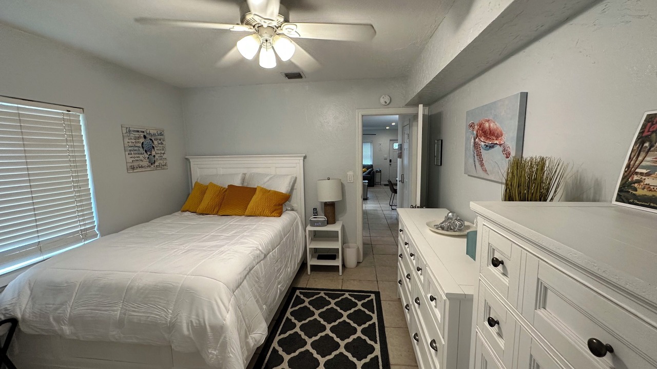 Photo of Bedroom in Lake Ridge