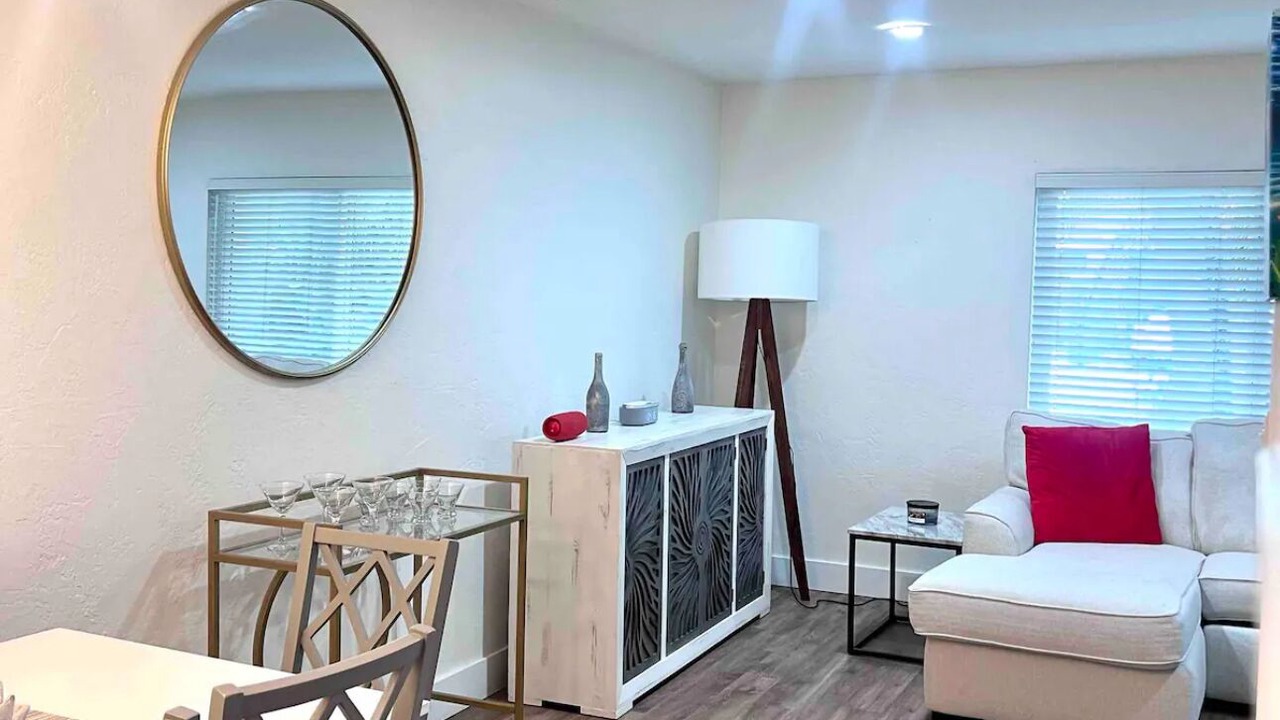 Photo of Livingroom in Lake Ridge