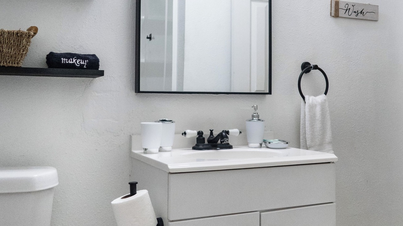 Photo of Bathroom in Sulphur Springs