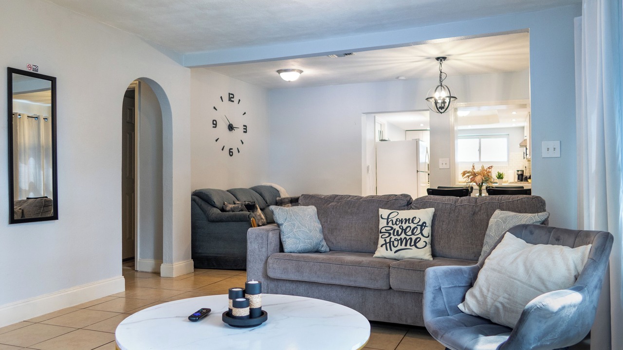 Photo of Livingroom in Sulphur Springs