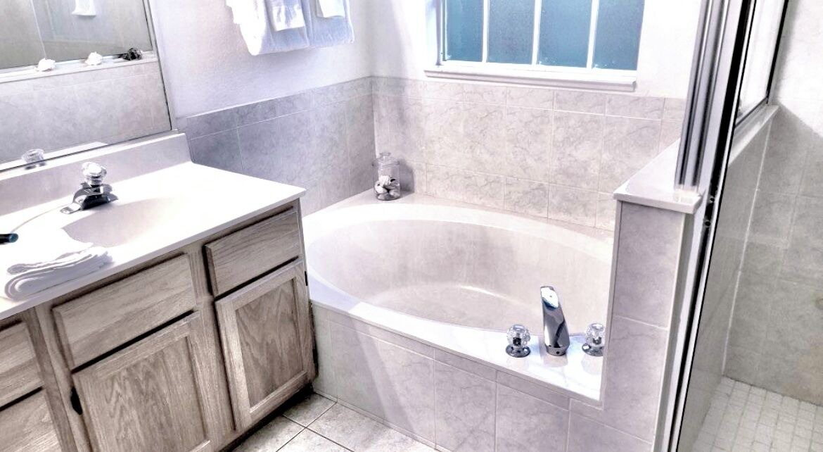 Photo of Bathroom in Lindfields