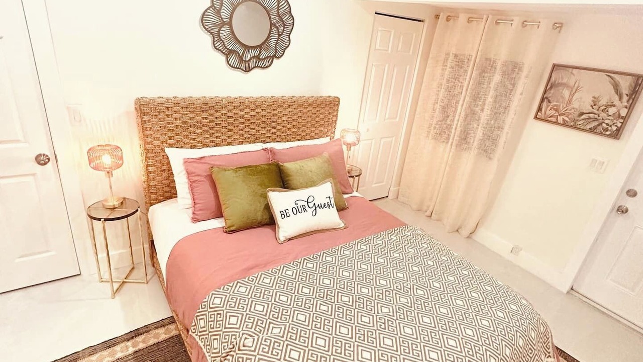Photo of Bedroom in Allapattah