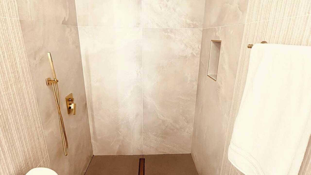 Photo of Bathroom in Allapattah