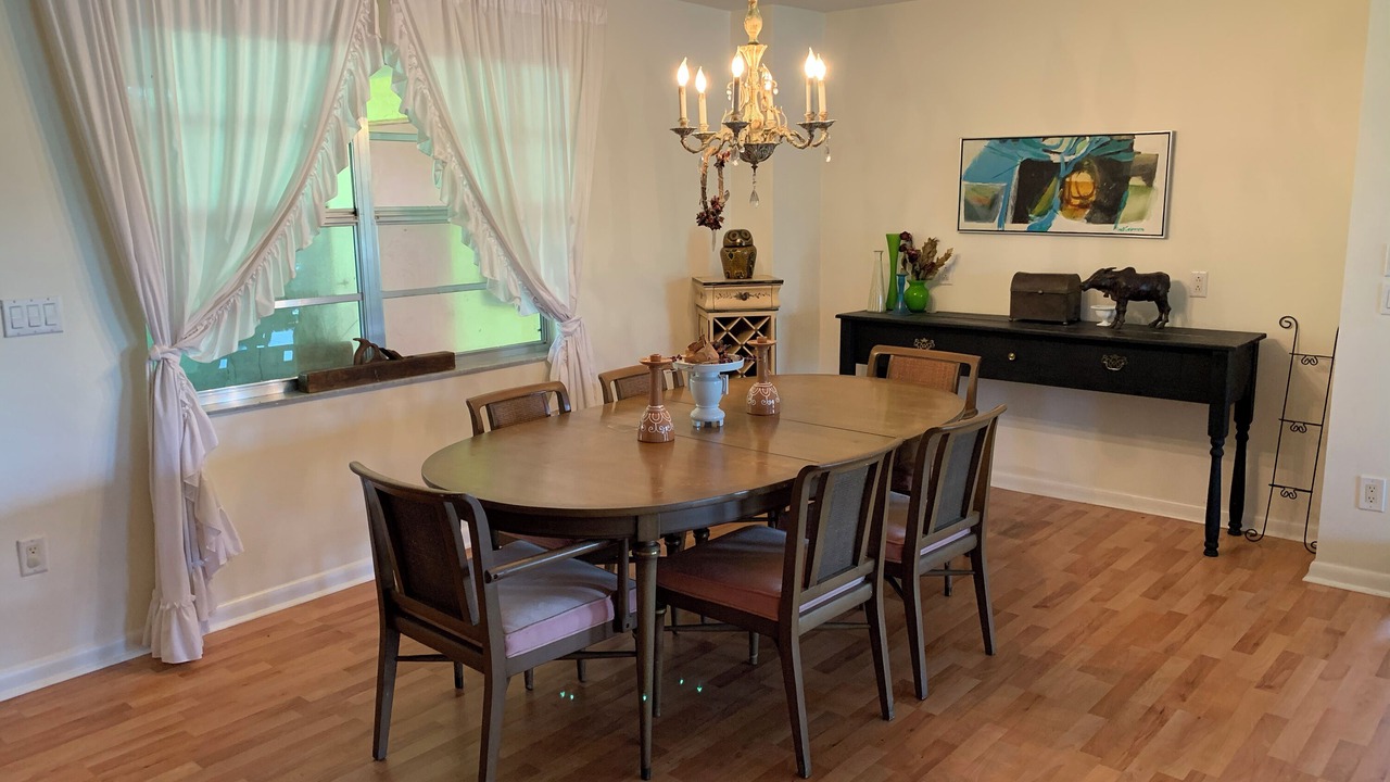 Photo of Livingroom in LaBelle