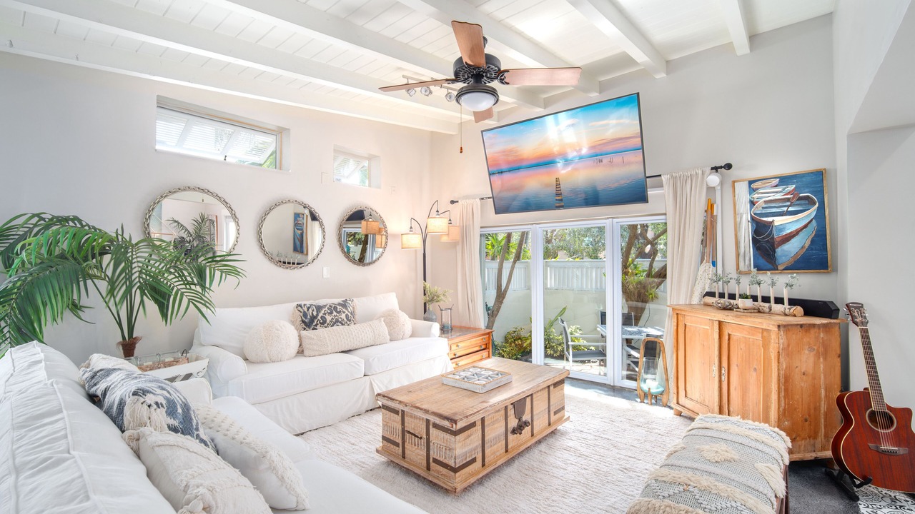 Photo of Livingroom in Midtown