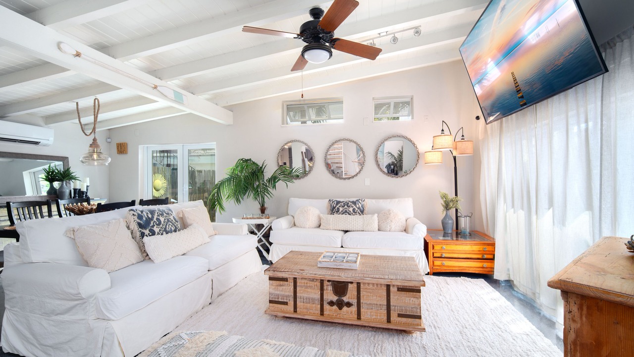 Photo of Livingroom in Midtown