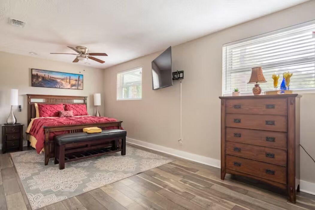 Photo of Bedroom in Northside