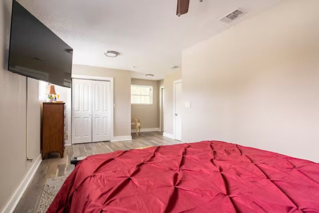 Photo of Bedroom in Northside
