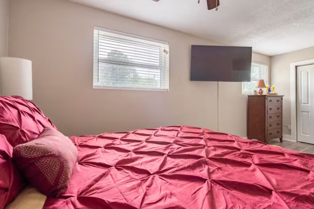 Photo of Bedroom in Northside