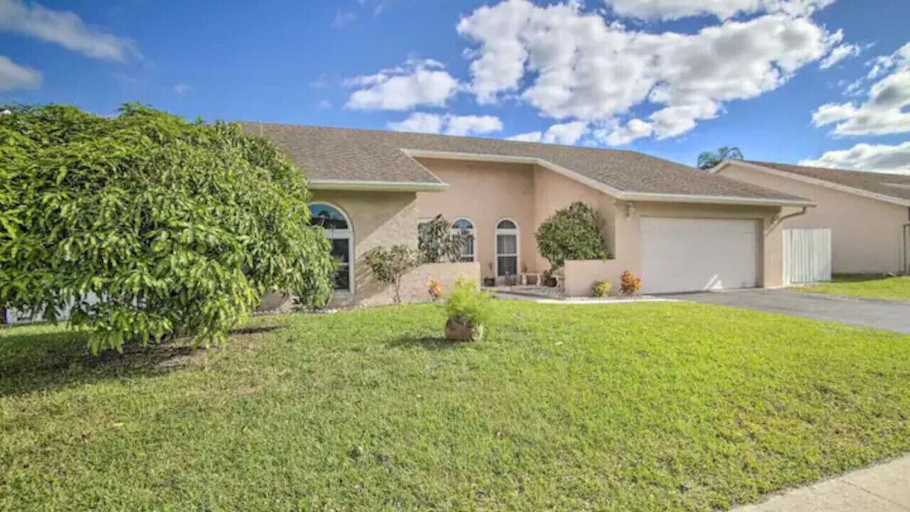 Photo of Outdoor in Lauderhill
