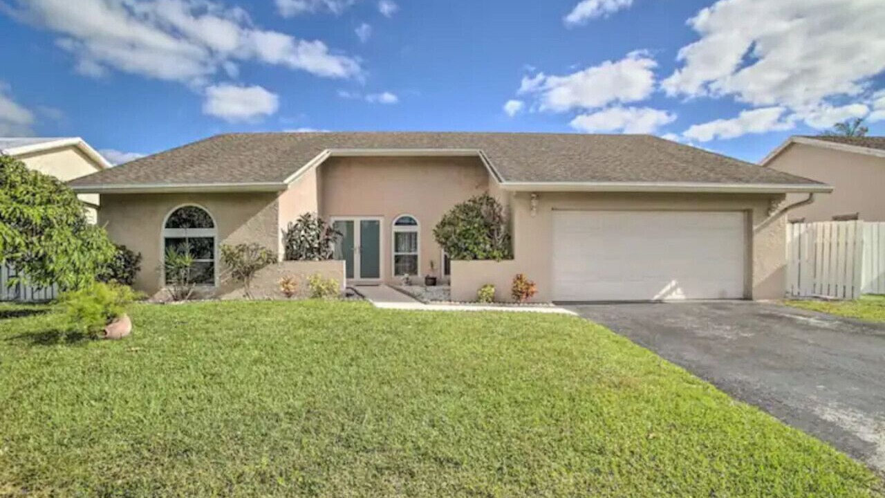 Photo of Outdoor in Lauderhill