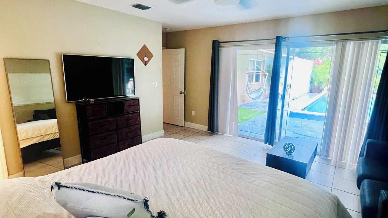 Photo of Bedroom in Golden Glades