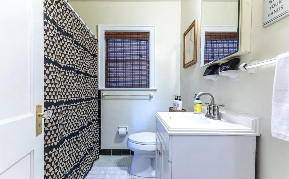Photo of Bathroom in Gainesville