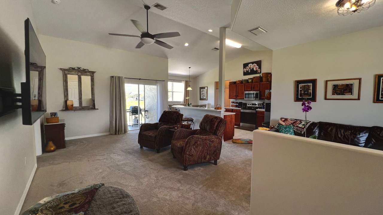 Photo of Livingroom in Myakka City