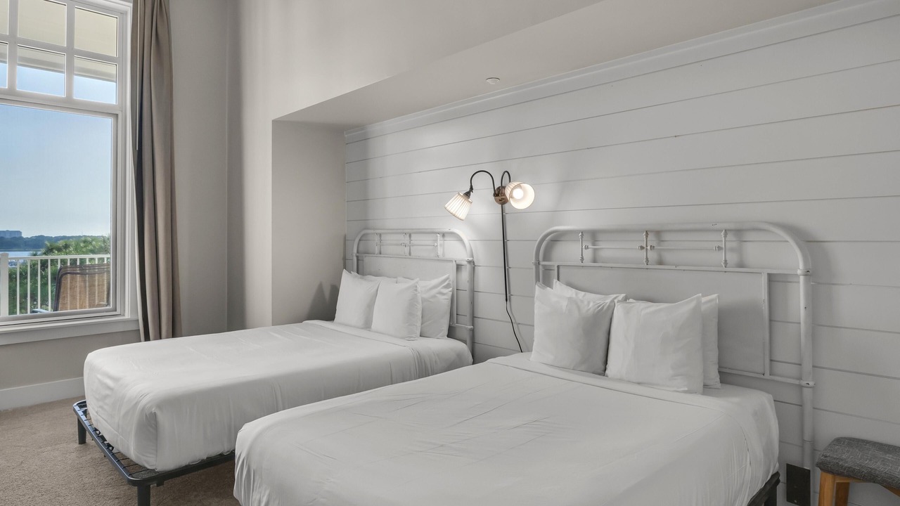 Photo of Bedroom in Baytowne Wharf
