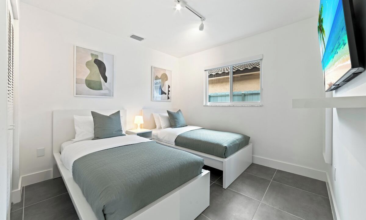 Photo of Bedroom in Hialeah