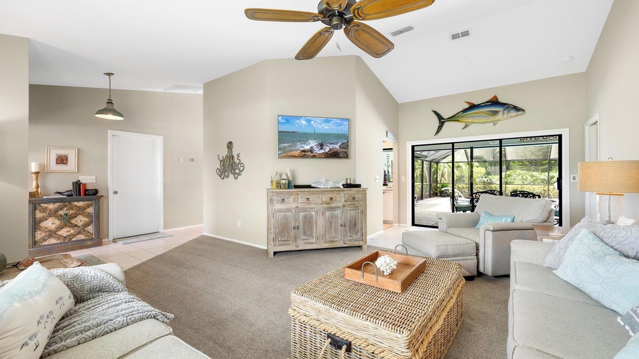 Photo of Livingroom in Three Oaks