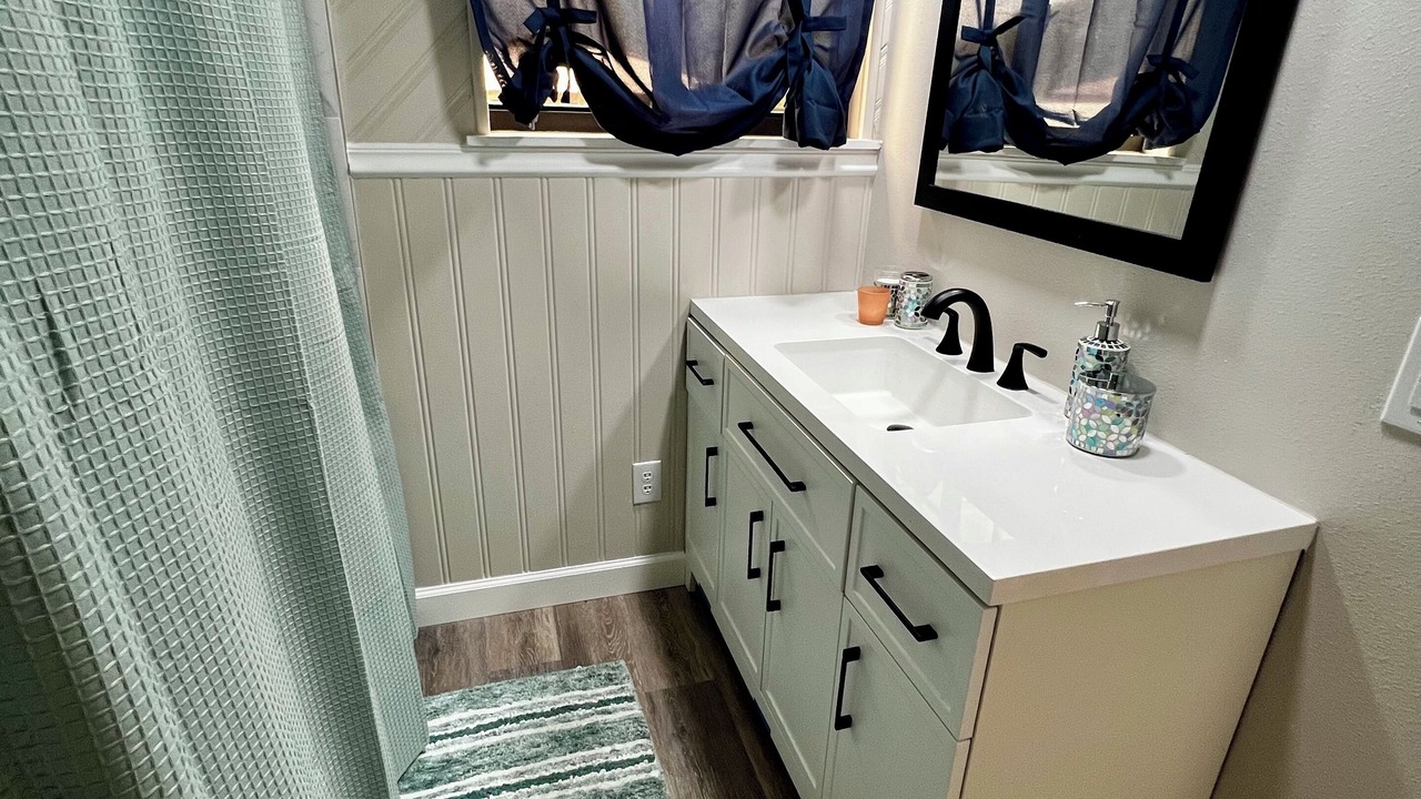 Photo of Bathroom in Astor