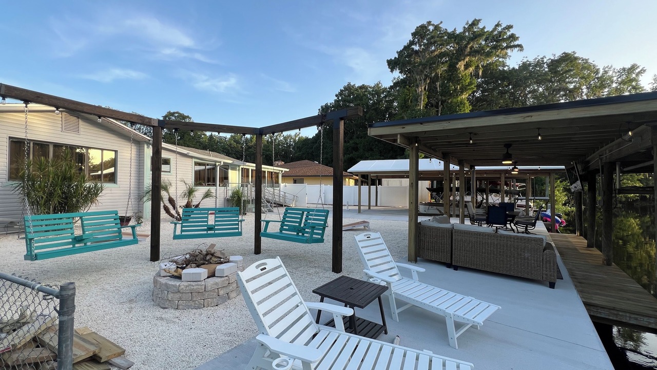 Photo of Patio Balcony in Astor